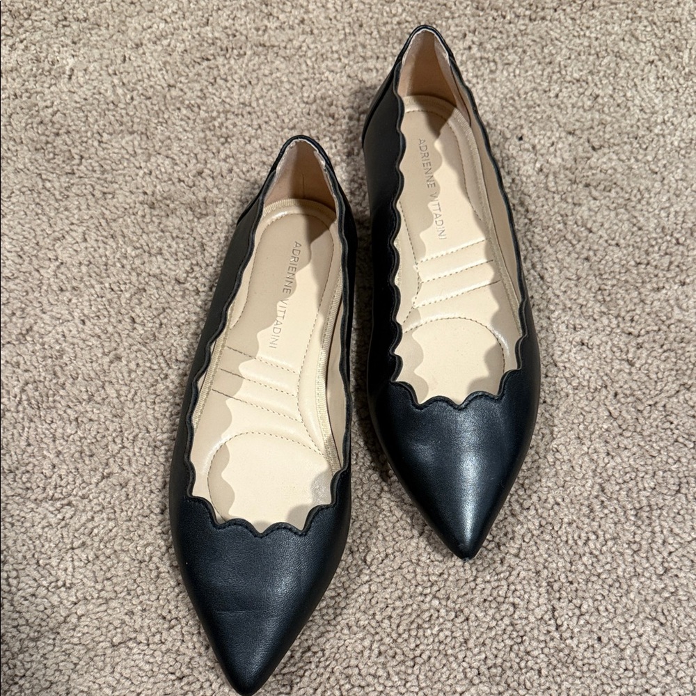 Adrienne Vittadini Black Scalloped Flats